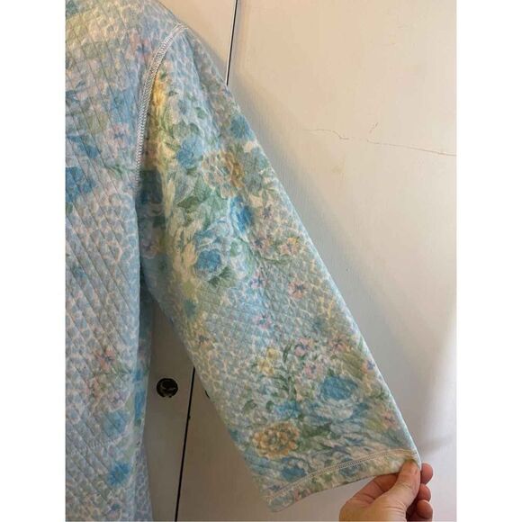 Miss Elaine Grandma Style Blue Floral zipper Robe rn#17414 medium pockets 46" - Picture 4 of 8
